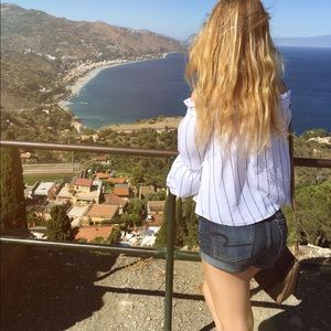 Meet your Posher, Nina